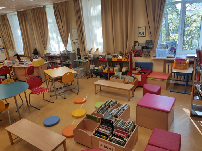 ICImoscou2026's tweet photo. Bilan 2021-2026 : agir pour l'éducation de nos enfants !
O.Burlotte, le seul élu seul élu consulaire à soutenir la pétition très largement signée par les familles et l'#APENG contre la fermeture de l'école #ivanbounine à #Moscou.
Votez #Burlotte2026 ! https://t.co/TLmRWGJqGR https://t.co/bOzhy0ruzn