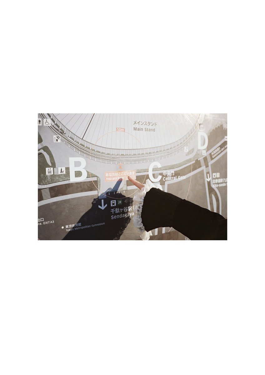 __psalm5523's tweet photo. 展示も残りあと4日
展示のおかげで長く会えてなかった人と繋がったり写真に救われているなと感じる
芳名帳にみんな好きなメニューや印象に残った写真をたくさん書いてくれていて嬉しい あたたかい https://t.co/r3T0W7LYzI