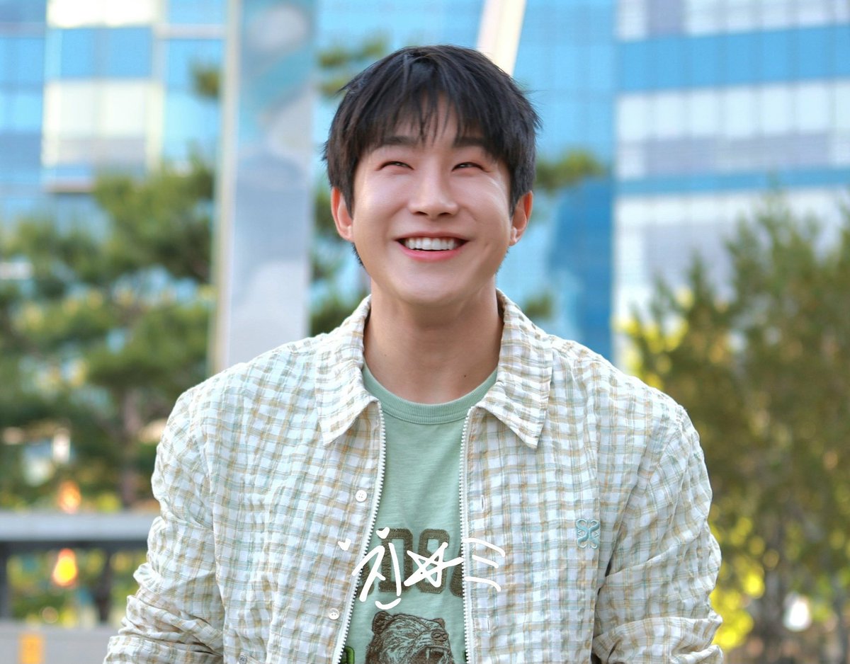 *ੈ*✩‧₊˚ 진스타 ˚₊‧✩*ੈ* tweet media