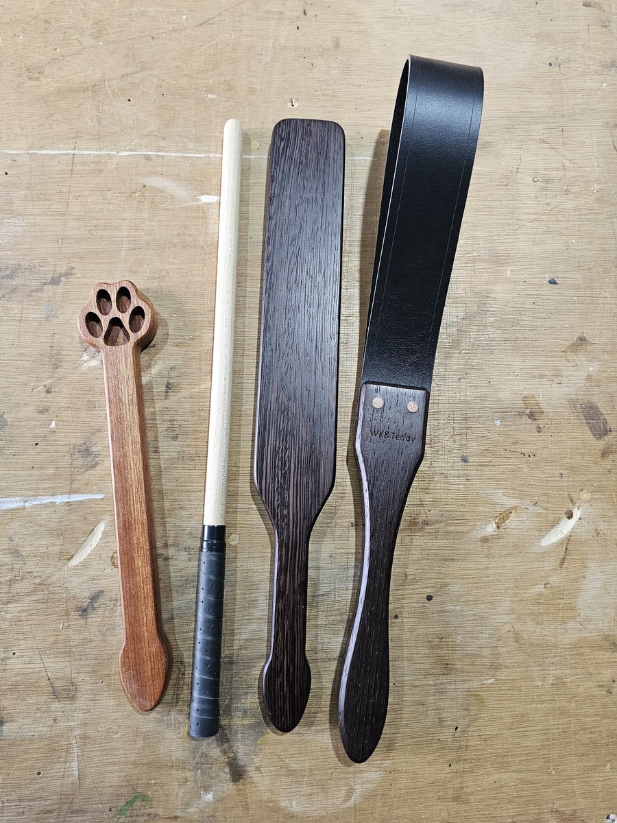 Paddle_maker's tweet photo. 이정도면 WK 종합셋트라고 볼 수 있습니다
냥발 케인 패들 가죽패들
정말 알찬 구성인걸~~?? https://t.co/9XVlwKQ0pc