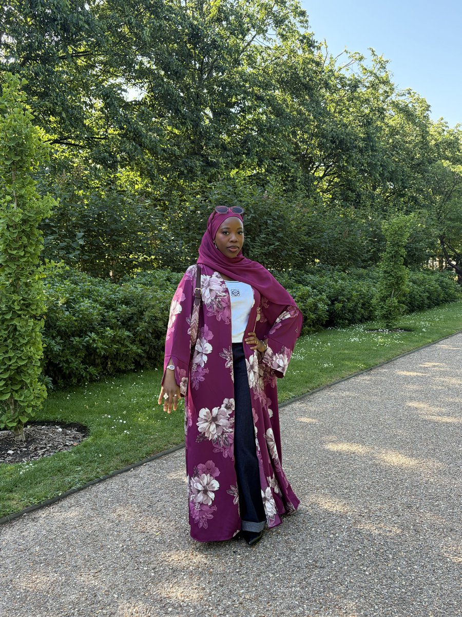loftpinck's tweet photo. Eid Mubarak 💗💗💗 https://t.co/lw9j6pkBWi