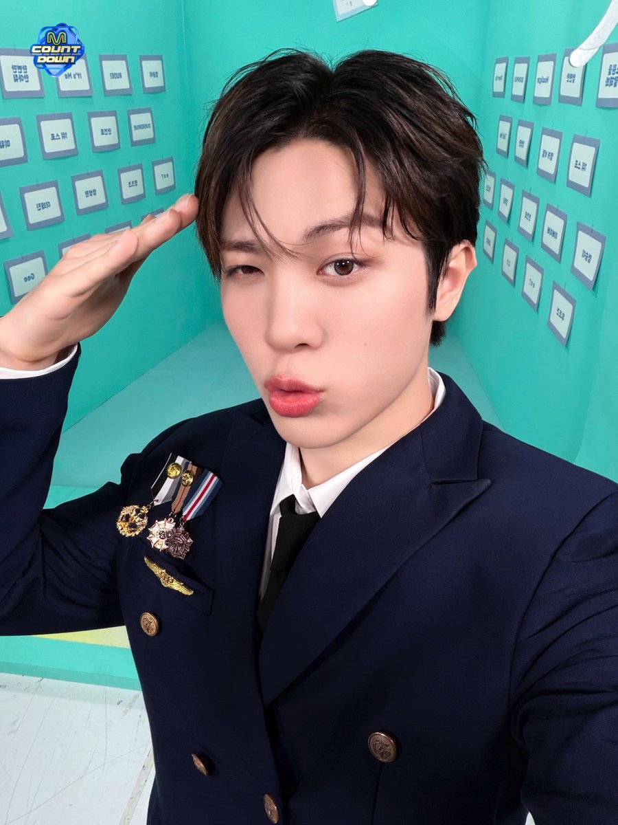 M COUNTDOWN tweet media