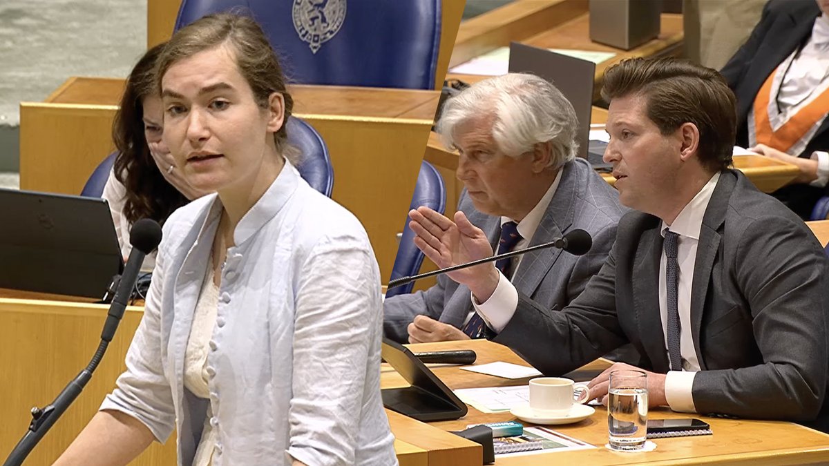 roaldcs's tweet photo. Gisteren kreeg de Tweede Kamer weer exact het debat dat haar eigen verval blootlegt. Een complete politieke klasse die urenlang collectief over één Kamerlid heen valt alsof Nederland gered wordt door morele paniek, framing en rituele verontwaardiging.

Iedereen tegen Lidewij. VVD, CDA, D66, GL-PvdA, SP, DENK, ChristenUnie, Volt. De gebruikelijke coalitie van bestuurders, technocraten, morele boekhouders en professionele taboehandhavers. Geen serieus debat over woningdruk, sociale cohesie, criminaliteit, parallelle samenlevingen of de structurele oorzaken van verkeerde soorten migratie. Nee. Het debat ging weer over woorden, etiketten, intenties en verdachtmakingen. 

Maar tegelijk was het debat ook een perfect voorbeeld van de absolute intellectuele leegte van Forum zelf.

Want Forum blijft hangen in een bizarre combinatie van cultuurpessimisme, etnische provocatie en half uitgewerkte civilisatorische slogans. Alsof de toekomst van Nederland gered wordt met obsessies over “omvolking”, vage nostalgie en permanente online provocatie. Het resultaat is voorspelbaar: de hele Kamer verandert elk debat opnieuw in een moreel tribunaal, en echte structurele kritiek op de criminele managerial state verdwijnt compleet uit beeld.

En daar zit precies het failliet van beide kanten.

De gevestigde partijen willen ieder gesprek over migratie reduceren tot racisme. Forum wil ieder gesprek reduceren tot beschavingspaniek. Ondertussen groeit de staat gewoon verder. Belastingen stijgen. Regels exploderen. Woningbouw loopt vast. Energiebeleid wordt steeds irrationeler. Vrijheid van meningsuiting staat steeds meer onder druk. En de gemiddelde Nederlander betaalt voor het falen van beide kampen.

Wat gisteren zichtbaar werd, was geen sterke democratie. Het was een parlementair theaterstuk voor social media clips en morele positionering.

Een volwassen land voert harde discussies over migratie, integratie, demografie en nationale identiteit zonder hysterische censuurreflexen én zonder etnisch-populistische melodrama’s.

De Kamer faalde gisteren. Ook Forum en Lidewij.

De één probeert iedere halfbakken dissident verdacht te maken. De ander blijft politiek bedrijven alsof permanente provocatie een visie is.

Nederland verdient beter dan deze vermoeiende symbiose van bestuurlijke hypocrisie en oppositioneel spektakel.