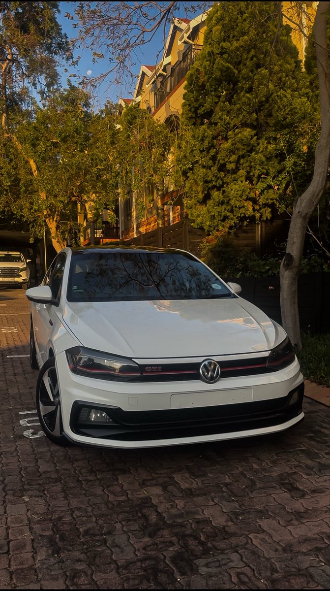 babyy5ive's tweet photo. I promise ya’ll this is the last time💀
once again thank you lord for endless blessings and providing me with the will and strength for a getting a new car ❤️ https://t.co/NBVhR9Nv2W