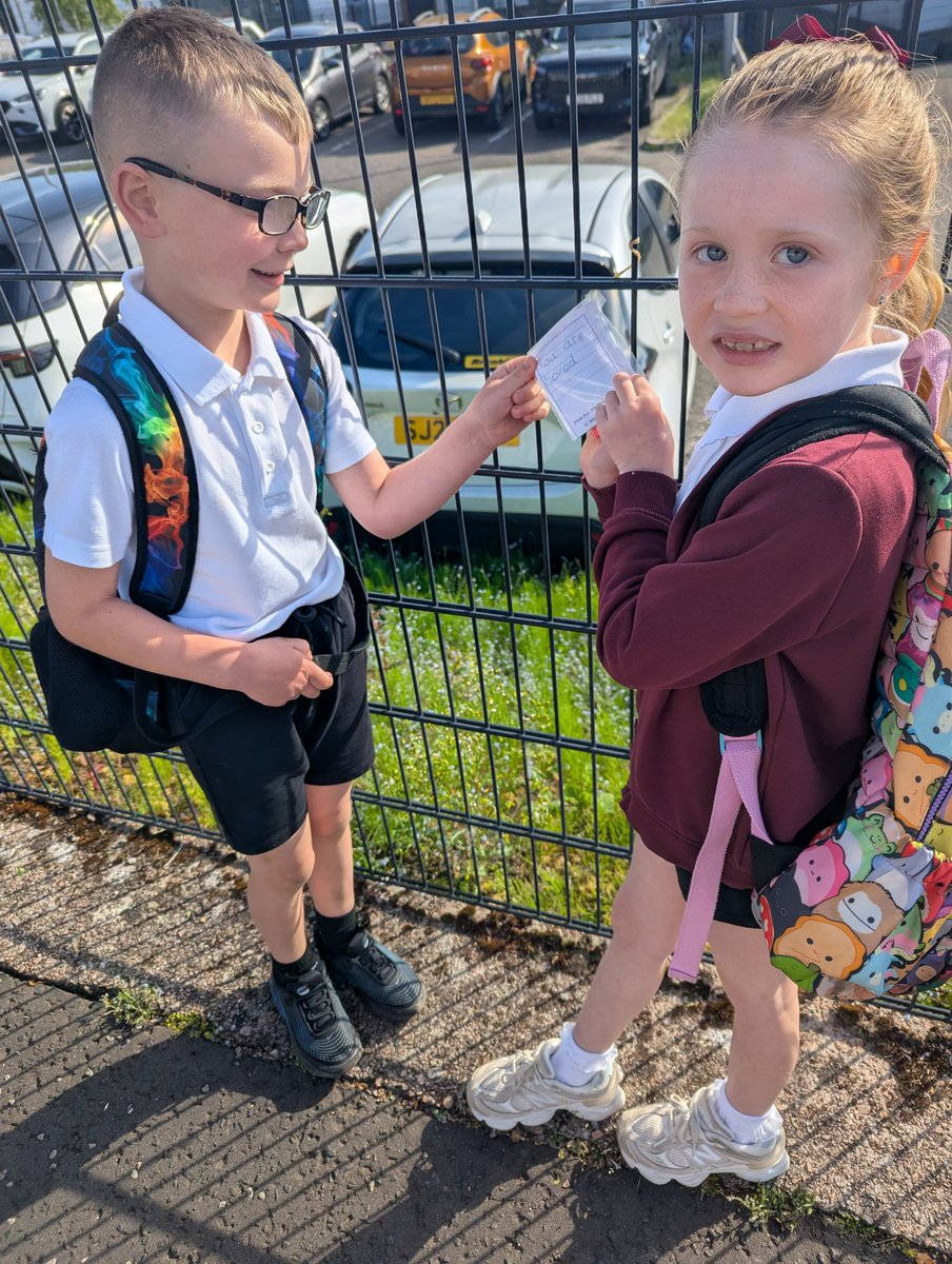 ault_kaitlyn's tweet photo. @StMichaelsP21 just what we needed to see on this beautiful walk to school #youareloved 💕 https://t.co/YteyFwI4z9