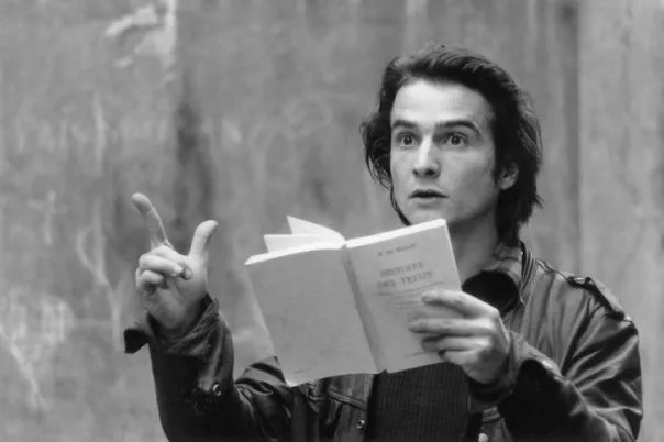 RuizVidal7's tweet photo. Joyeux anniversaire Jean-Pierre Léaud ♥️🥂🍾 https://t.co/vCh6s19ufm