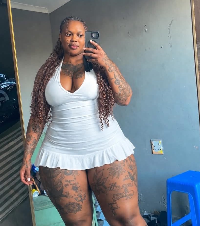 AdvoBarryRoux's tweet photo. Would you marry a woman covered with tattoos? https://t.co/Gr3BsztLxt