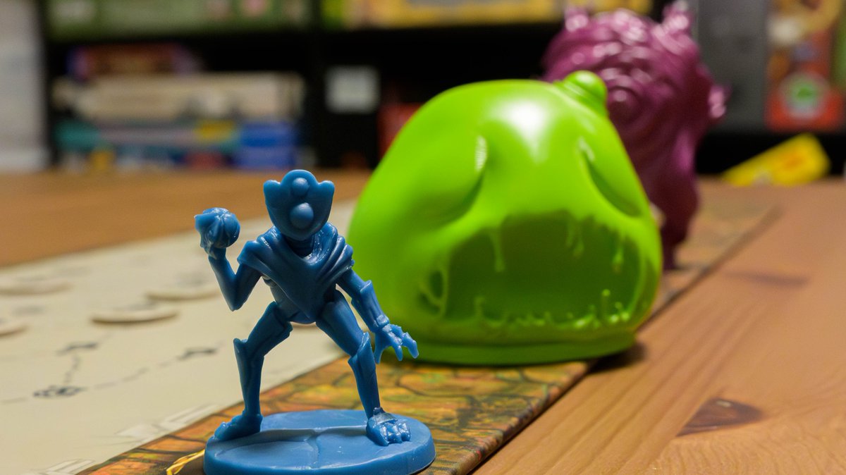 tg_kb's tweet photo. 【スレスパ ボドゲ拡張、1億円突破！】
『Slay the Spire』のボードゲーム版に、拡張『Downfall』が登場！
これまでのボスを操り、アイアンクラッド・サイレント・ディフェクト・ウォッチャーに挑め！
日本語版クラウドファンディングは支援総額1億円を突破しました！