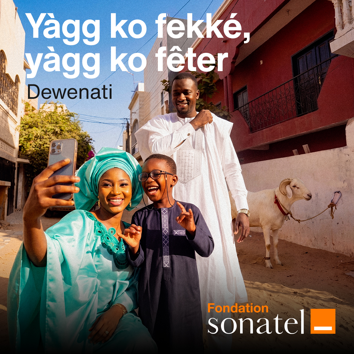 FSonatel's tweet photo. 🌙✨ Bonne fête de Tabaski à toute la communauté musulmane.
Que cette journée soit remplie de paix, de partage et de bénédictions. 🕌🤍

#Tabaski2026
#FondationSonatel
#AmalNjariñAskanWi https://t.co/kZNtxBOBxc