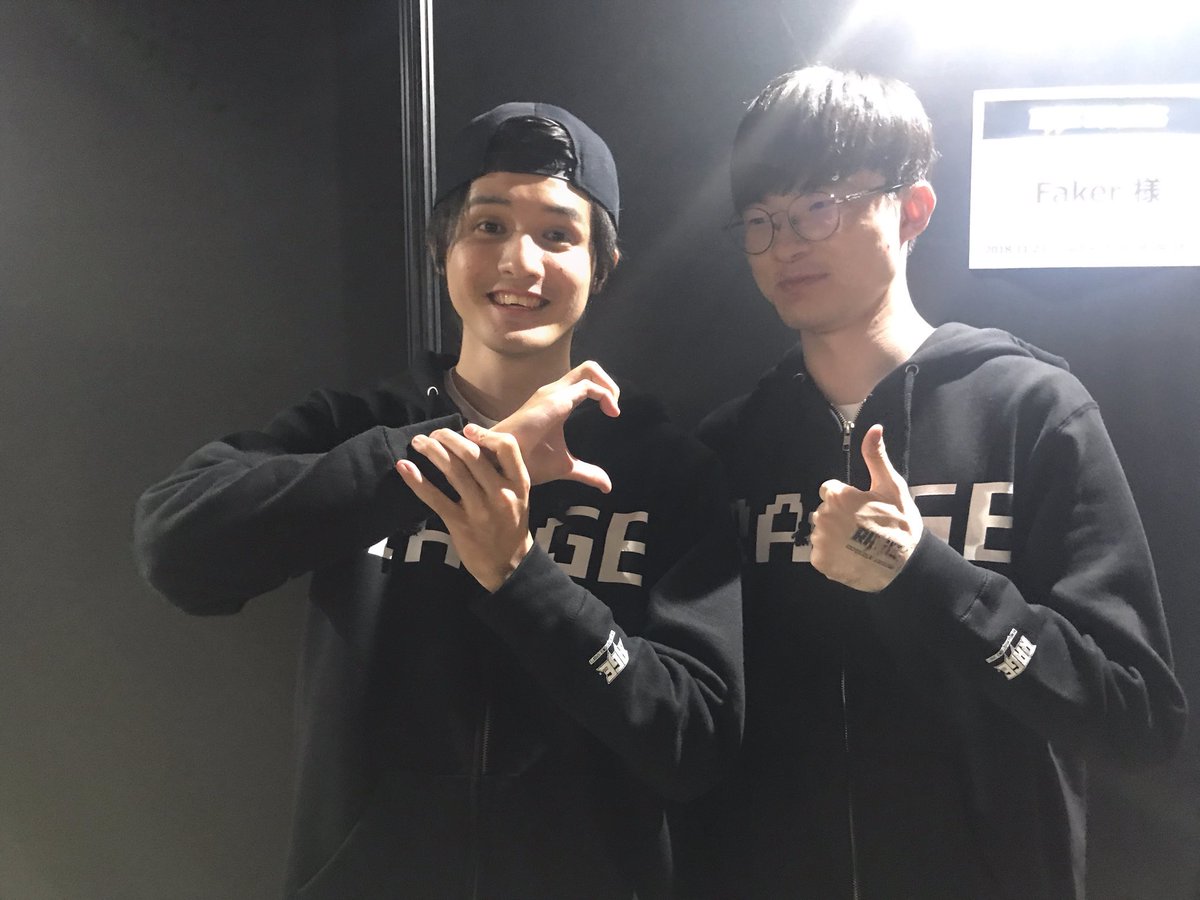 yoshitsu442's tweet photo. 99%の美容垢は佐野勇人とスタンミじゃぱんに夢中で隣のfakerに気付かない。 https://t.co/6VZko1WP2m