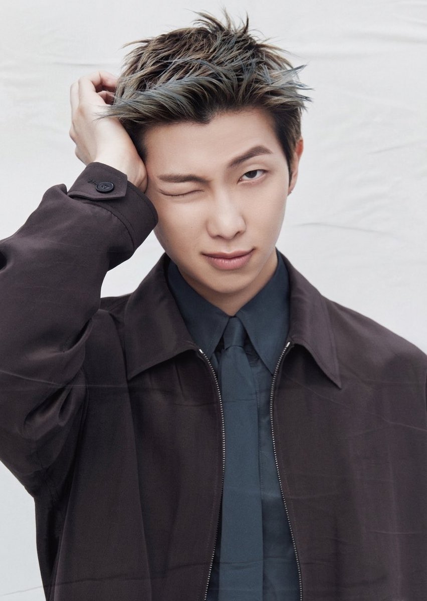 RM_JoonieNamu's tweet photo. We are too lucky to have RM in our universe.

THANK YOU NAMJOON
BEST LEADER NAMJOON
WE LOVE YOU NAMJOON

#RM #방탄소년단RM #BTSRM #김남준 #Namjoon https://t.co/iY4kyRmj3p