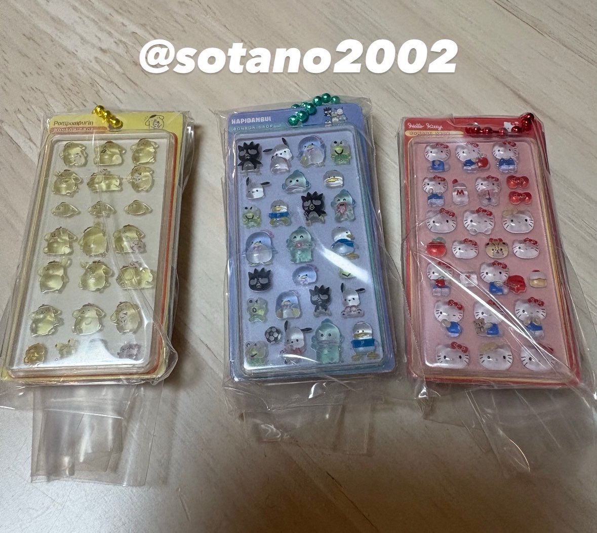 sotano2002's tweet photo. 【交換】SANRIO CHARACTERS  BONBON DROP ミニチュアチャーム ボンドロ サンリオ ミニチュアチャーム ガチャガチャ 

譲 : 画像の物
ポムポムプリン ハローキティ はぴだんぶい

求 🩵 : シナモロール

📮𓈒𓂂𓏸郵送交換希望。
お気軽にお声かけください。 https://t.co/ua80jlApdW