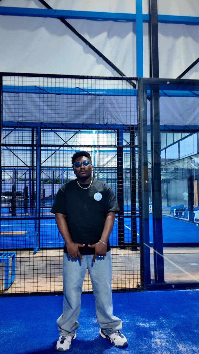 snazluxe's tweet photo. Brownie points scored @specikinging in Black Raindrop Tee
Which of the pictures is your favorite?
#Spottedinsnaz #snazluxesighting https://t.co/gcWMgyxcTt