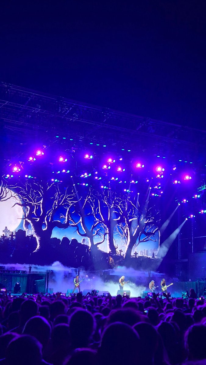olivermk's tweet photo. Јас на LinkedIn: Завчера бев на Iron Maiden во Софија и искрено тоа не беше само концерт, тоа беше masterclass за leadership, branding и audience engagement. После една преспана ноќ еве што научив од посетата на овој концерт... https://t.co/P0l3NvdLPf