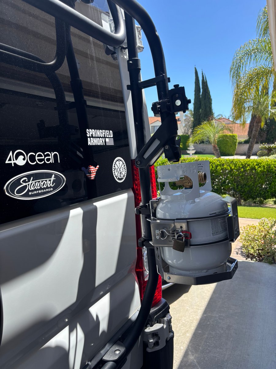 GoAdventureLab's tweet photo. 5LB Propane tank mount in action, mounted on the back of this van. We love seeing the products in use and people taking on their adventures. 💪

#adventurelab #tankmount #propane #innovationforexploration https://t.co/3skgleL2Ic