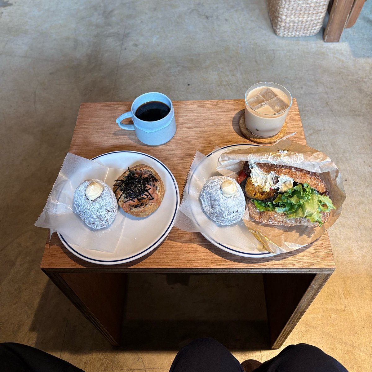 7f_dq's tweet photo. 名古屋に来たら必ずここのパン屋さんへ立ち寄ってください！！！ https://t.co/GqKdcXxCET