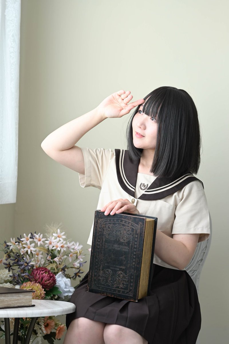 TTT2508's tweet photo. 私永遠の19歳設定なんですが、
19歳って卒業しちゃってるな😇制服

📸suiさん　@sui89770088 

#portrait #被写体　#ポートレート https://t.co/UmyAcoX3ZB