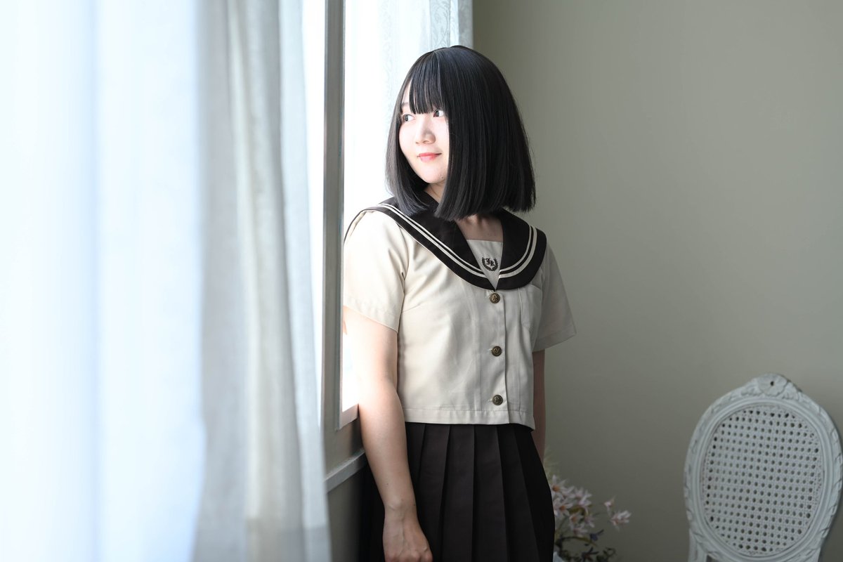 TTT2508's tweet photo. 私永遠の19歳設定なんですが、
19歳って卒業しちゃってるな😇制服

📸suiさん　@sui89770088 

#portrait #被写体　#ポートレート https://t.co/UmyAcoX3ZB