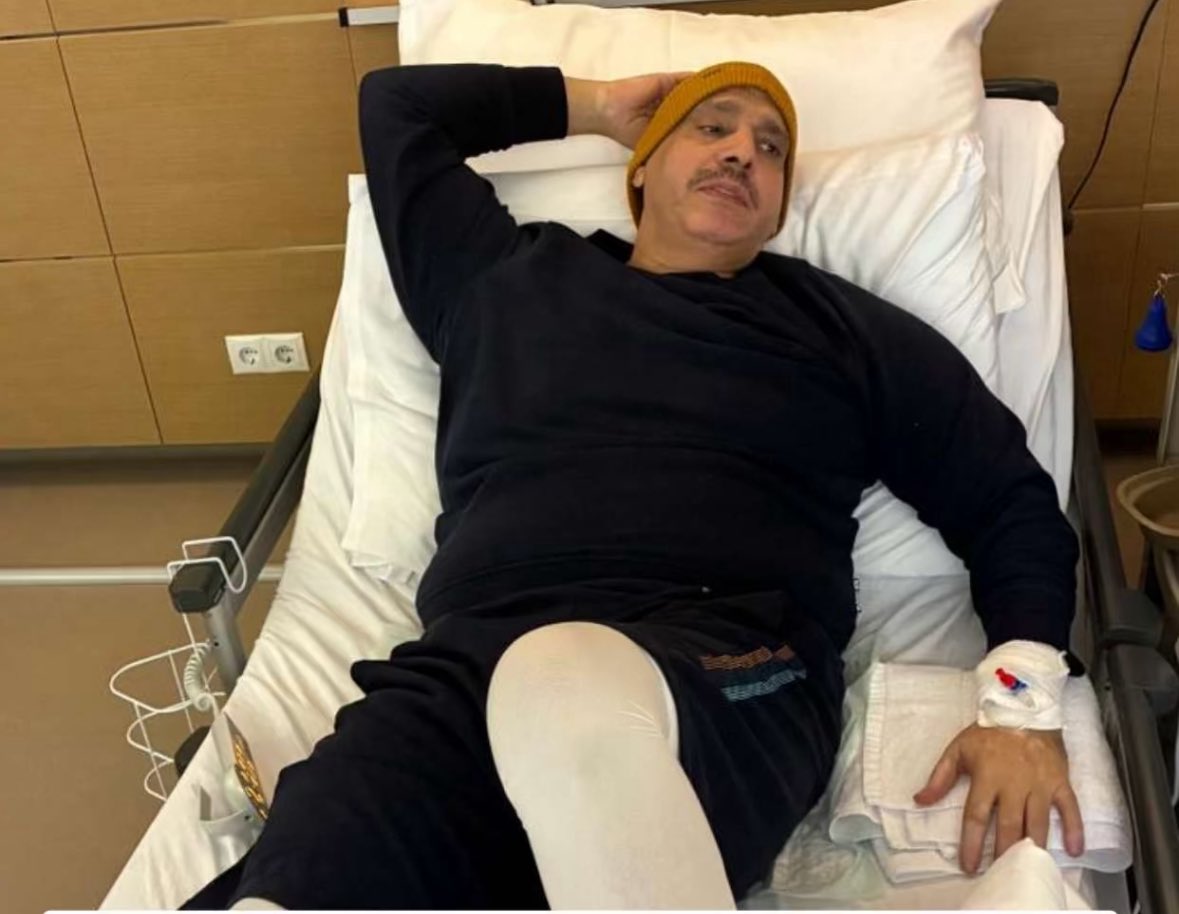 AnAljme's tweet photo. عدو الردى يا محمد بن الذيب ما يرتاح 
لاكن رحمة الله جابت لرجله الراحه 

تريح يبو حمدان لو مشرط الجراح 
جرحنا قبل يجرحك ياقبلة الساحه 

@mbinaltheeb https://t.co/RyZdtJd0t8