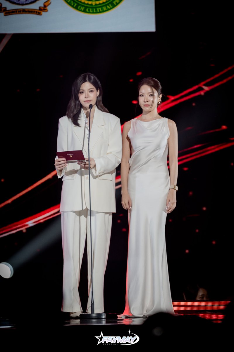 FayMayOfficial's tweet photo. (ลืมลงค่ะ😖)

KOMCHADLUEK WITH FM
#KCLAWARD2026xFAYMAY https://t.co/M7RlpvNcx4
