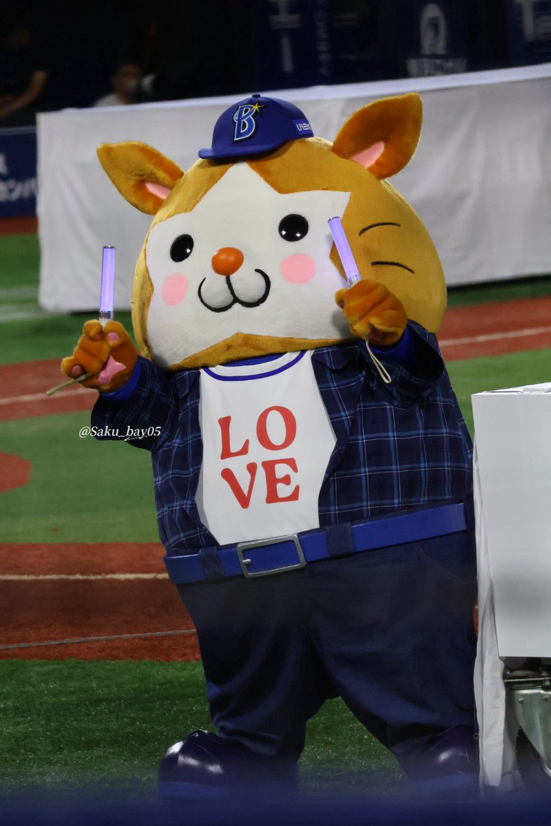 🐶 ꜱᴀᴋᴜ 🥞 tweet media