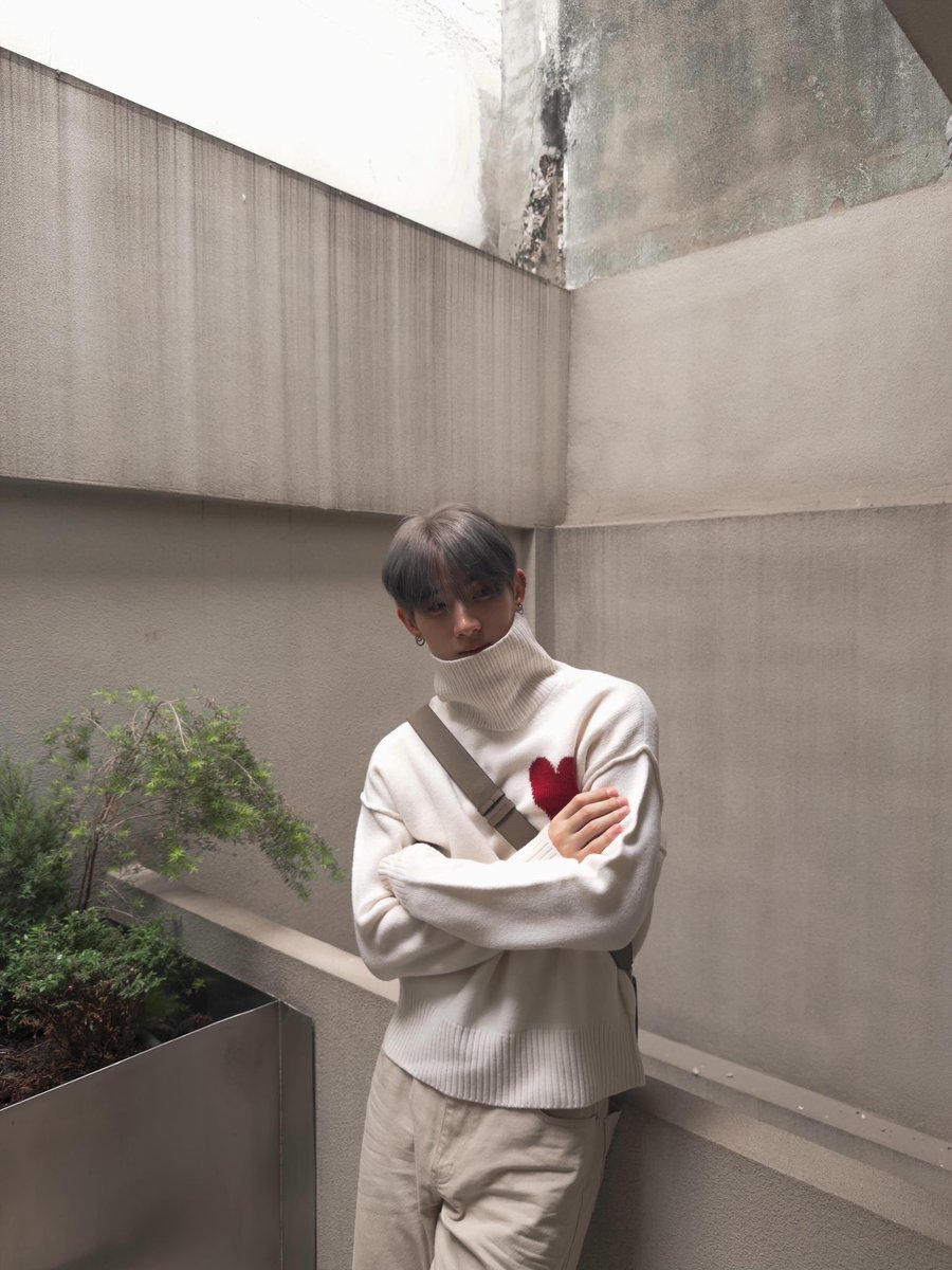 NutHongFamilyTH's tweet photo. hongshihoshi IG update 
28/5/2026

🍦🤘🏻BROADCAST 

ค้าบค้าบมาละค้าบ

#hongshihoshi #LYKN

🔗 https://t.co/uvOyKp9zeS https://t.co/uMqXvcBwlm