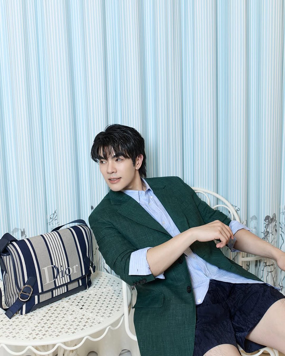leosell222's tweet photo. Aish so cute ๐ค๐ผ
#Milephakphum @milephakphum
#milexdior
#dior @Dior https://t.co/f8UDhfDNMH