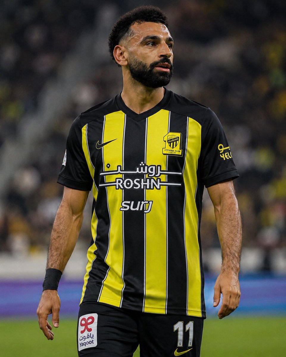 biq___'s tweet photo. توصلت " لجنة الاستقطاب " الى اتفاق مع النجم المصري محمد صلاح للعب في دوري روشن السنه القادم ، وهنالك رغبة مشتركه من اللاعب واللجنه على تمثيل صلاح لنادي الاتحاد ، وتجري المفاوضات الان بين النادي واللجنه حول راتب اللاعب والجهه المتكفله به . https://t.co/E8AvtaCs2x