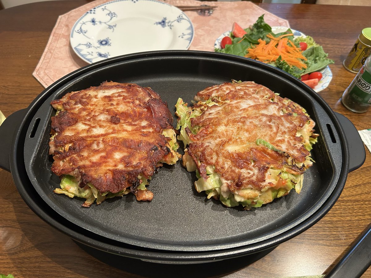 2016kuu's tweet photo. こんばんは😀
今夜は、お好み焼き！

野菜もモリモリ食べまーす♪
いただきまーす😍 https://t.co/YDepzvw4yU