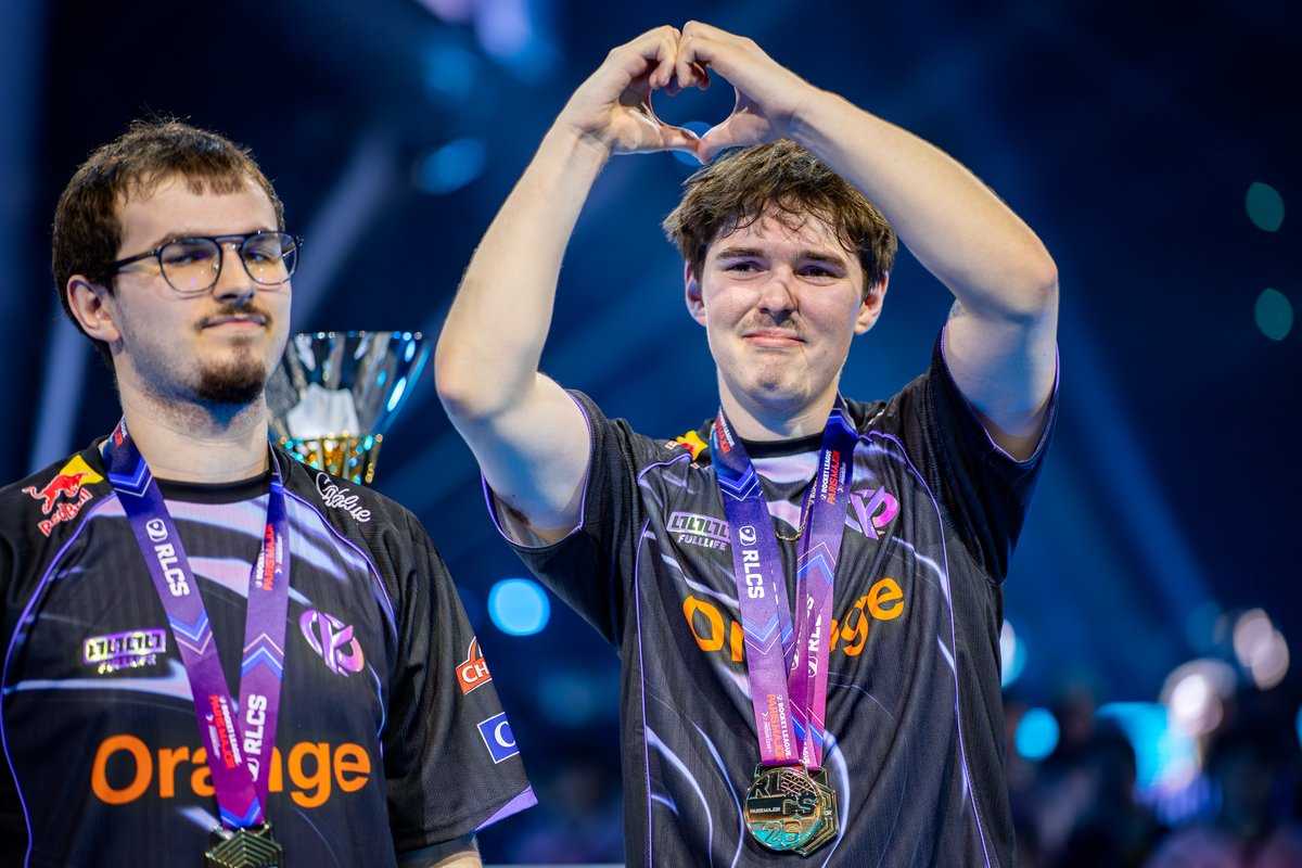 RLEsports's tweet photo. 🫶 @Vatira5 https://t.co/BJZxUCp5og