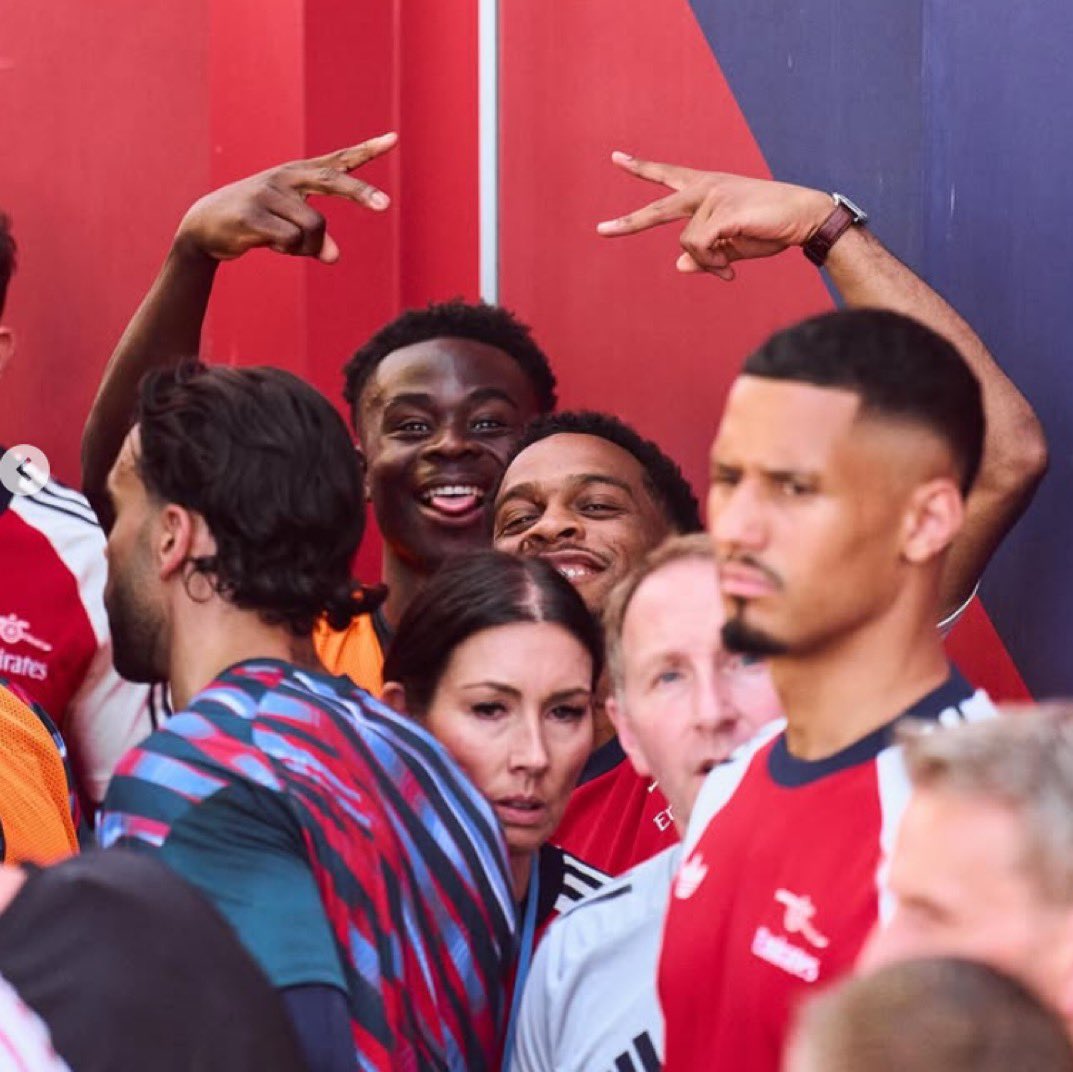 Stephenjamills's tweet photo. @RicharlisonSZNx You’re giving us attention right now though🤣 https://t.co/i4IjQEuwnI