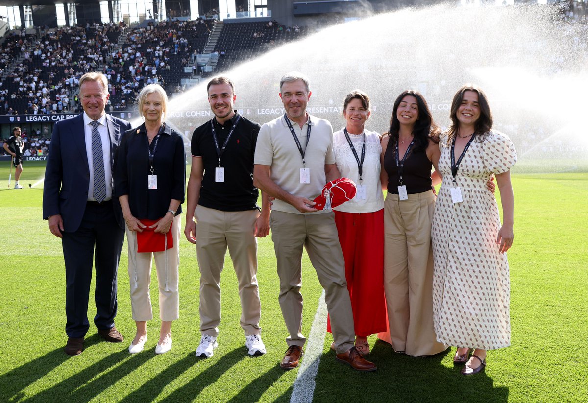 FulhamFC's tweet photo. At Sunday's match, George Cohen's family were presented with an England legacy cap honouring his contribution and appearances for the national team.

George's legacy cap number is #825. 🤍🏴󠁧󠁢󠁥󠁮󠁧󠁿 https://t.co/q28iuUqibs