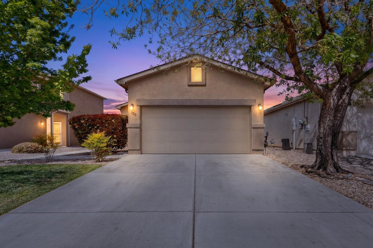 torierob1's tweet photo. Check out our latest price reduction in NEW LISTING! and snag this amazing property asap!
- Torie Robinson #20367 with REMAX Elevate
- Contact me at 505.850.2197 https://t.co/QKaw4F2PVR