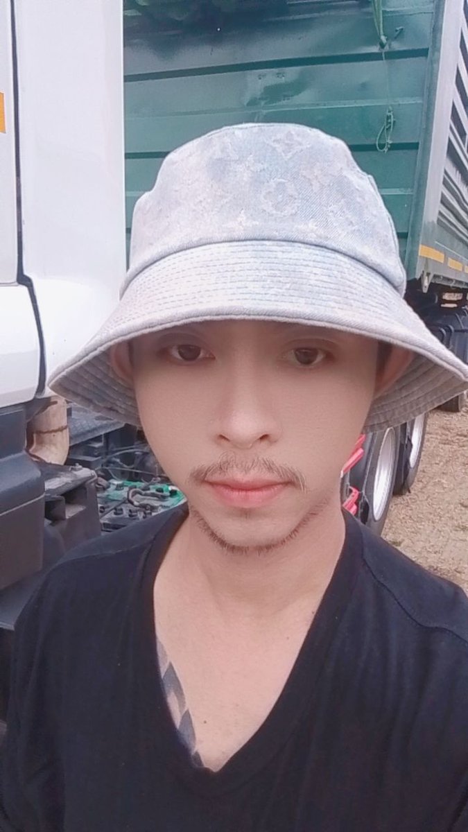 boot082192's tweet photo. เบื่อจิงๆฝนก็ตกเหงาก็เหงาขับรถฮอด-แม่โจ้คนเดียวเหงาจังเลย https://t.co/X9pg6mwujc