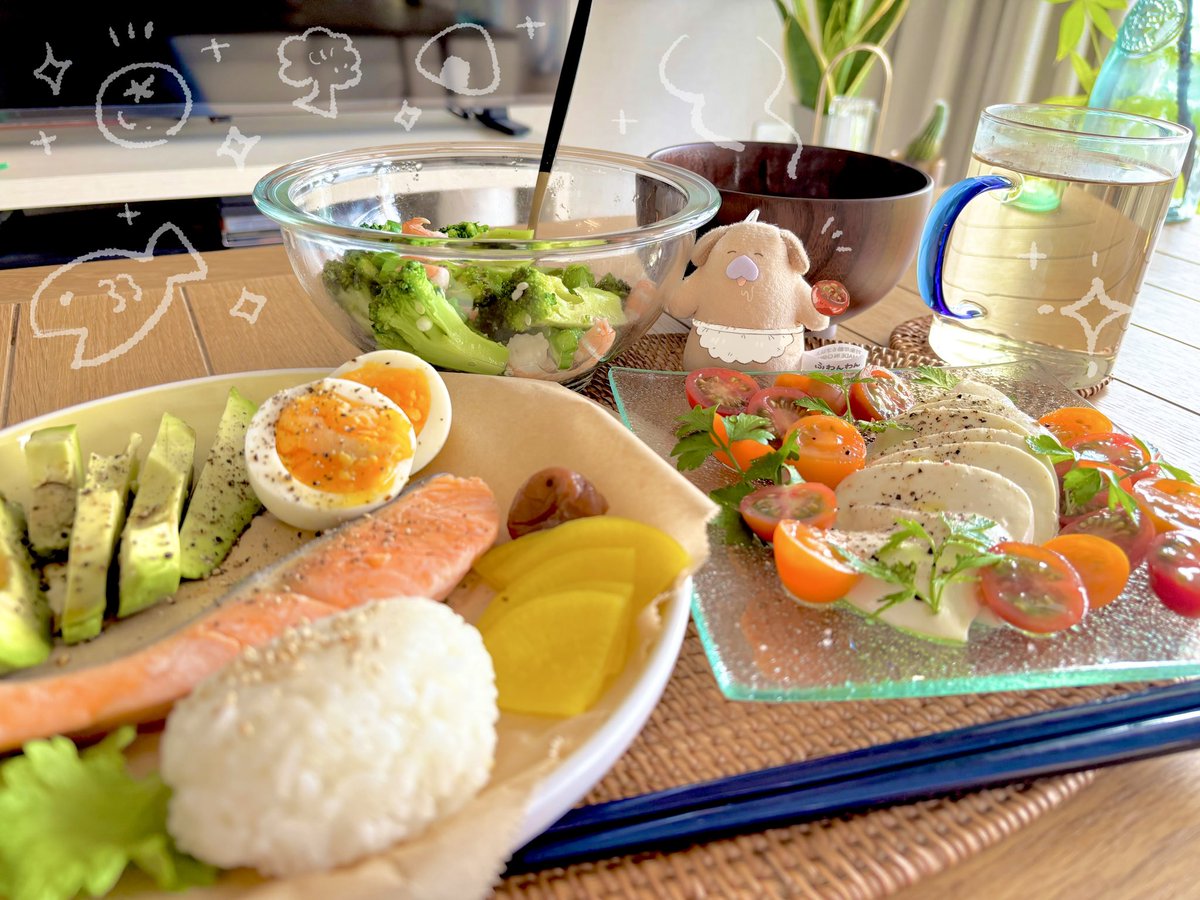 a0_xthy's tweet photo. 暑いからトマト食べワンよ…🍅 https://t.co/ZhoHIfasue