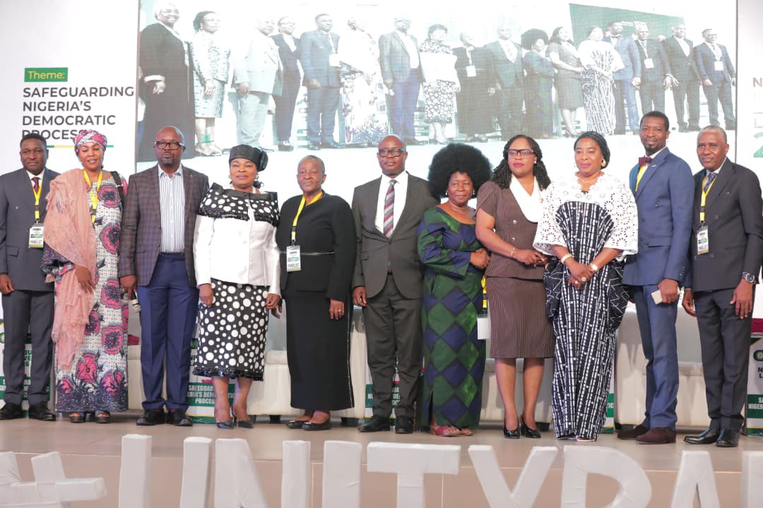 Yaxphil's tweet photo. Lawyers must help safeguard Democracy! 

My reflection at the recently just concluded NBA Abuja (Unity Bar) Law Week. 

You can read the full text here👇

https://t.co/wryRCkaasc https://t.co/GuPWuJZ8E1