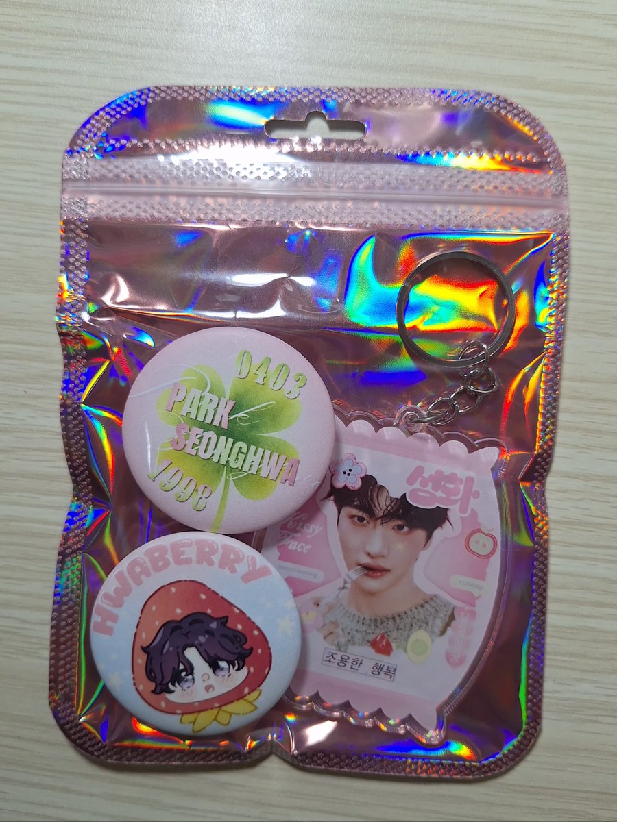 kittens4n's tweet photo. thank youuu kak @tinyhwajjong sooo pretty 🎀💞 https://t.co/lCcHU053gQ