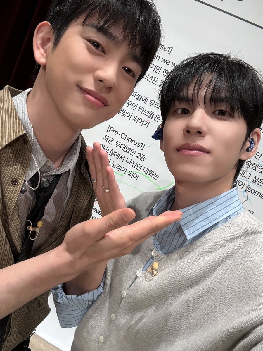 DAY6 tweet media