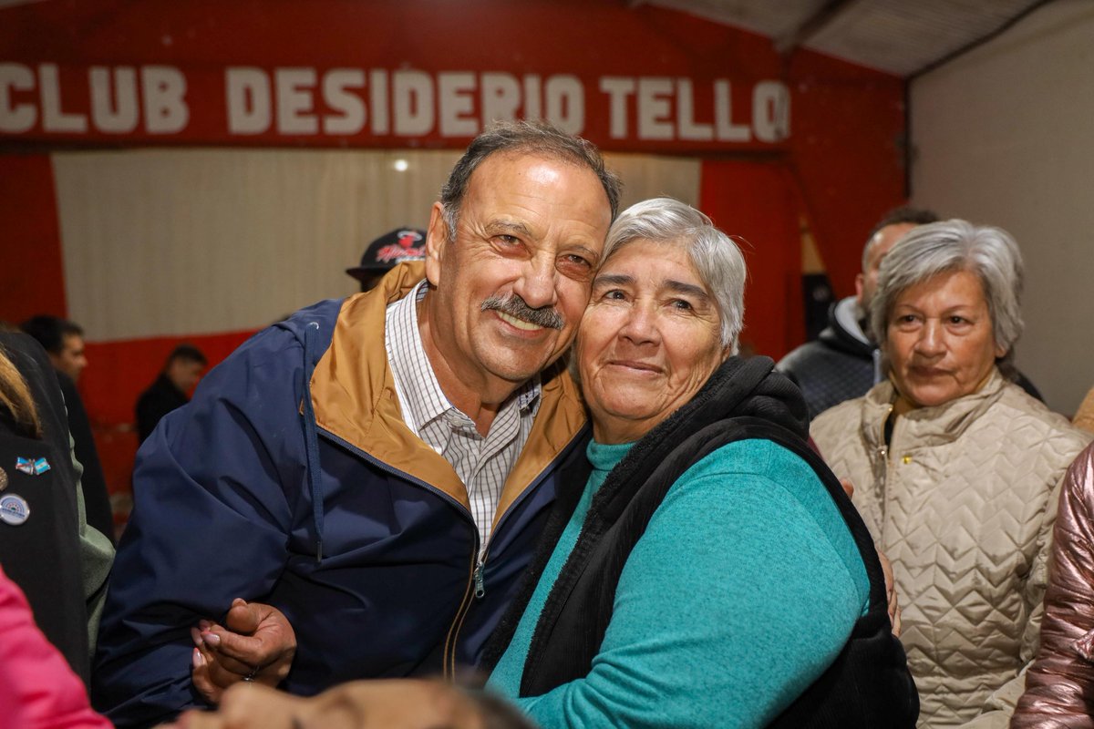 QuintelaRicardo's tweet photo. En Desiderio Tello dimos un paso muy importante para el Club Deportivo y Social con la nueva iluminación de su cancha principal.
Una obra que realizamos junto a EDELAR y con el compromiso de vecinos y jugadores que también fueron parte de este logro colectivo. Más deporte, más encuentro y más oportunidades para la comunidad.