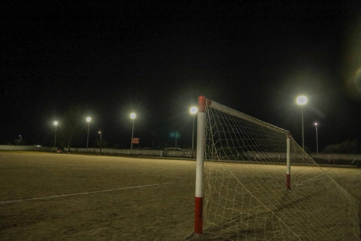 QuintelaRicardo's tweet photo. En Desiderio Tello dimos un paso muy importante para el Club Deportivo y Social con la nueva iluminación de su cancha principal.
Una obra que realizamos junto a EDELAR y con el compromiso de vecinos y jugadores que también fueron parte de este logro colectivo. Más deporte, más encuentro y más oportunidades para la comunidad.