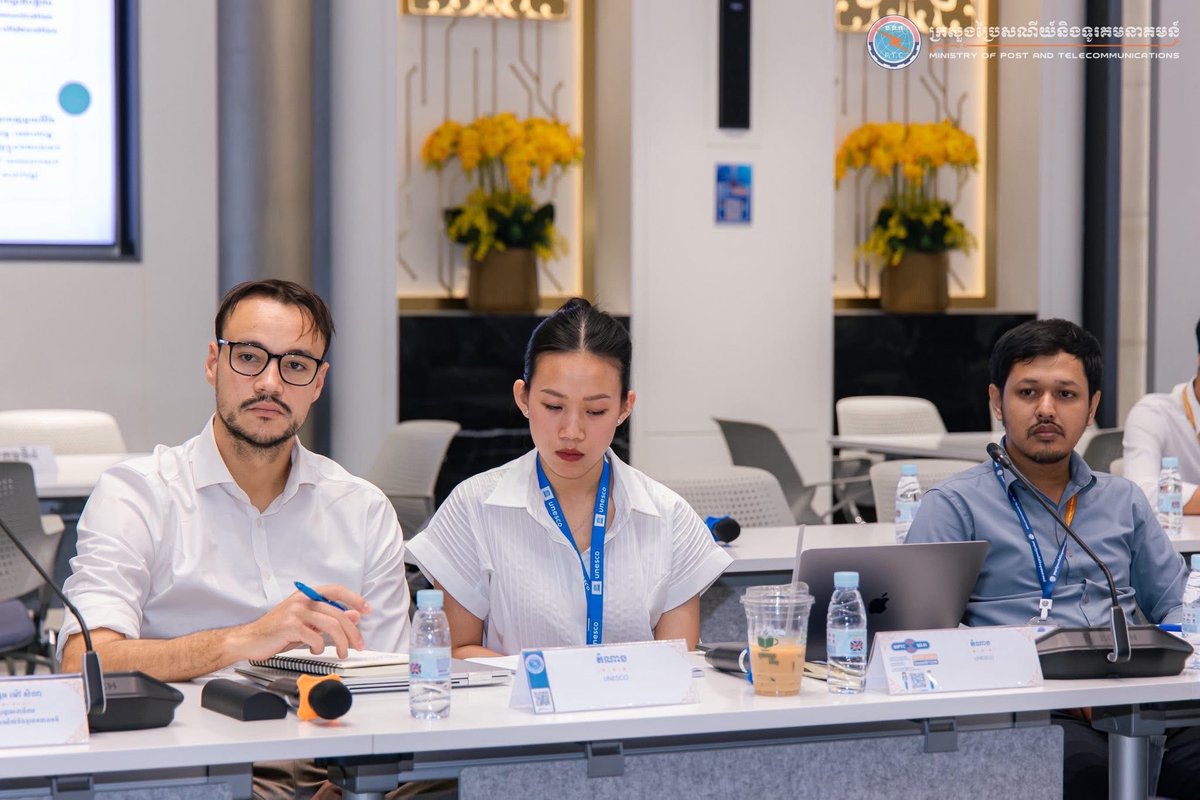MILCLICKS's tweet photo. 💡How to measure the real impact of #MediaAndInfoLiteracy?

@UNESCO &amp; @mptcgovkh are developing a first-of-its-kind tool to assess #MIL competencies among students, teachers, officials &amp; citizens.

After stakeholder consultation, the project moves to piloting 🚀
@UNESCOCambodia https://t.co/UqJLmrPthk