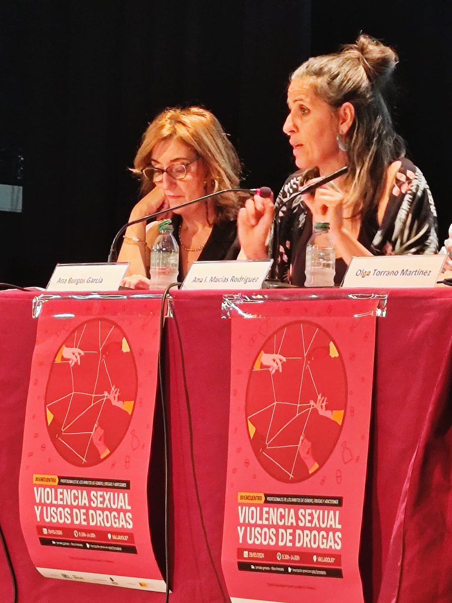 Malva_FSYC's tweet photo. @Martaal1974 @fundsalcom @AyuntamientoVLL @PNSDgob @generoydrogas @AnaBurgosG @ObsNoctambulas @ProyectoHombreV 🗣️ “¿Por qué ponemos tanto el foco en la sumisión química? Ello invisibiliza la violencia sexual normalizada, con consumo voluntario, con alcohol presente y por agresores conocidos, permitiendo la existencia de violencias cotidianas” @AnaBurgosG del @ObsNoctambulas https://t.co/7n4CjnL2B7