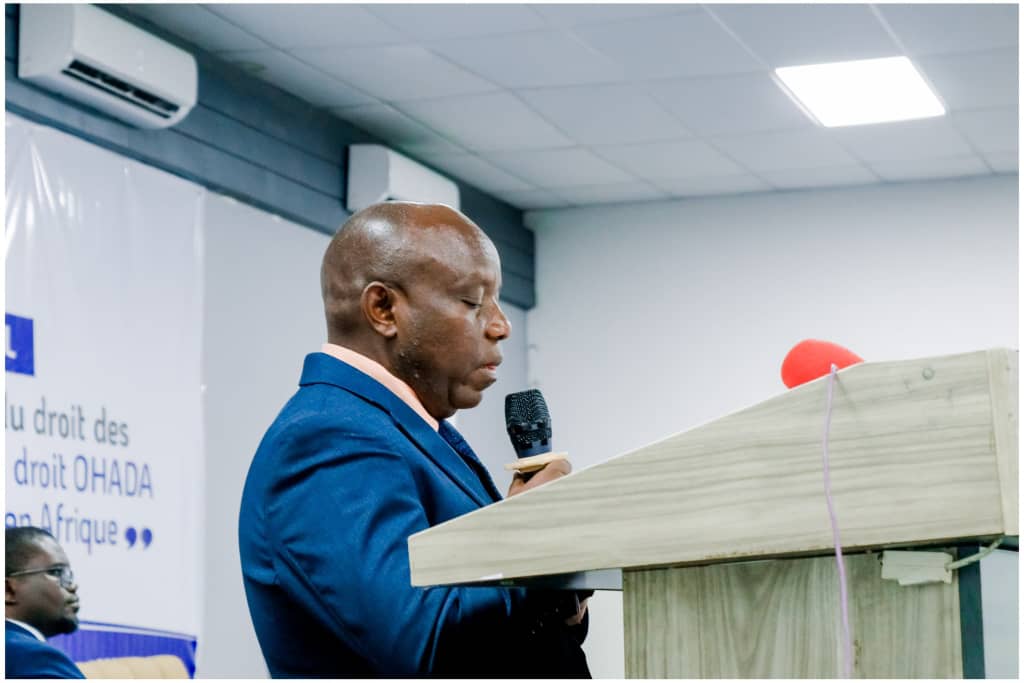 MiniJusticeBdi's tweet photo. 2/n.#Alfred AHINGEJEJE @MiniJusticeBdi, dans son allocution, a souligné que l’intégration du Burundi au sein de l’OHADA permettra de renforcer la sécurité juridique et judiciaire, de promouvoir les investissements et de faciliter les échanges commerciaux.
@ohada_officiel https://t.co/2EajyKu8Dc