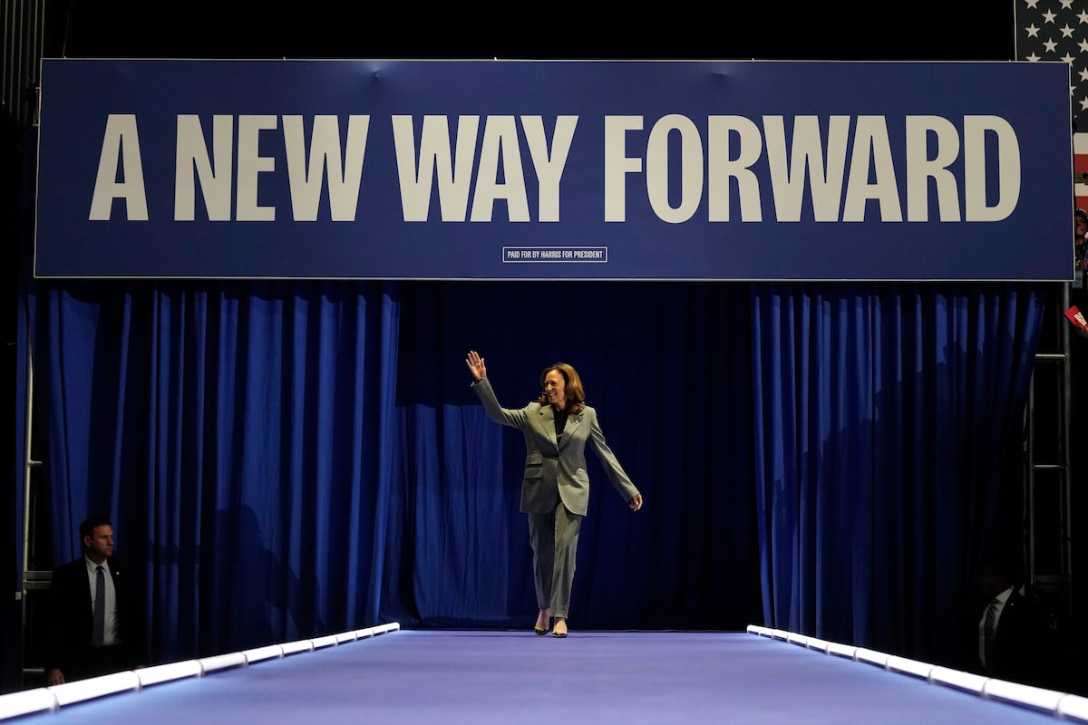 elephant_files's tweet photo. Authocracts like Trump want you to feel helpless and hopeless and Kamala Harris offers a new way forward. She has the ability to turn this country around and give you the opportunity to get ahead.  Start today by simply saying I support Vice President Harris. She was right ✅ https://t.co/zVTAFl51rt