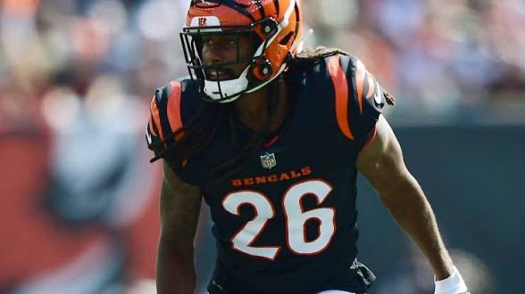 AwfulBengals's tweet photo. Day four of awful Bengals players: Trae Waynes. This guy was the biggest waste of money I’ve ever seen. Barely ever played and when he was on the field the whole city wished he wasn’t.

Send more players to be featured tomorrow! https://t.co/qNxur1P3l7