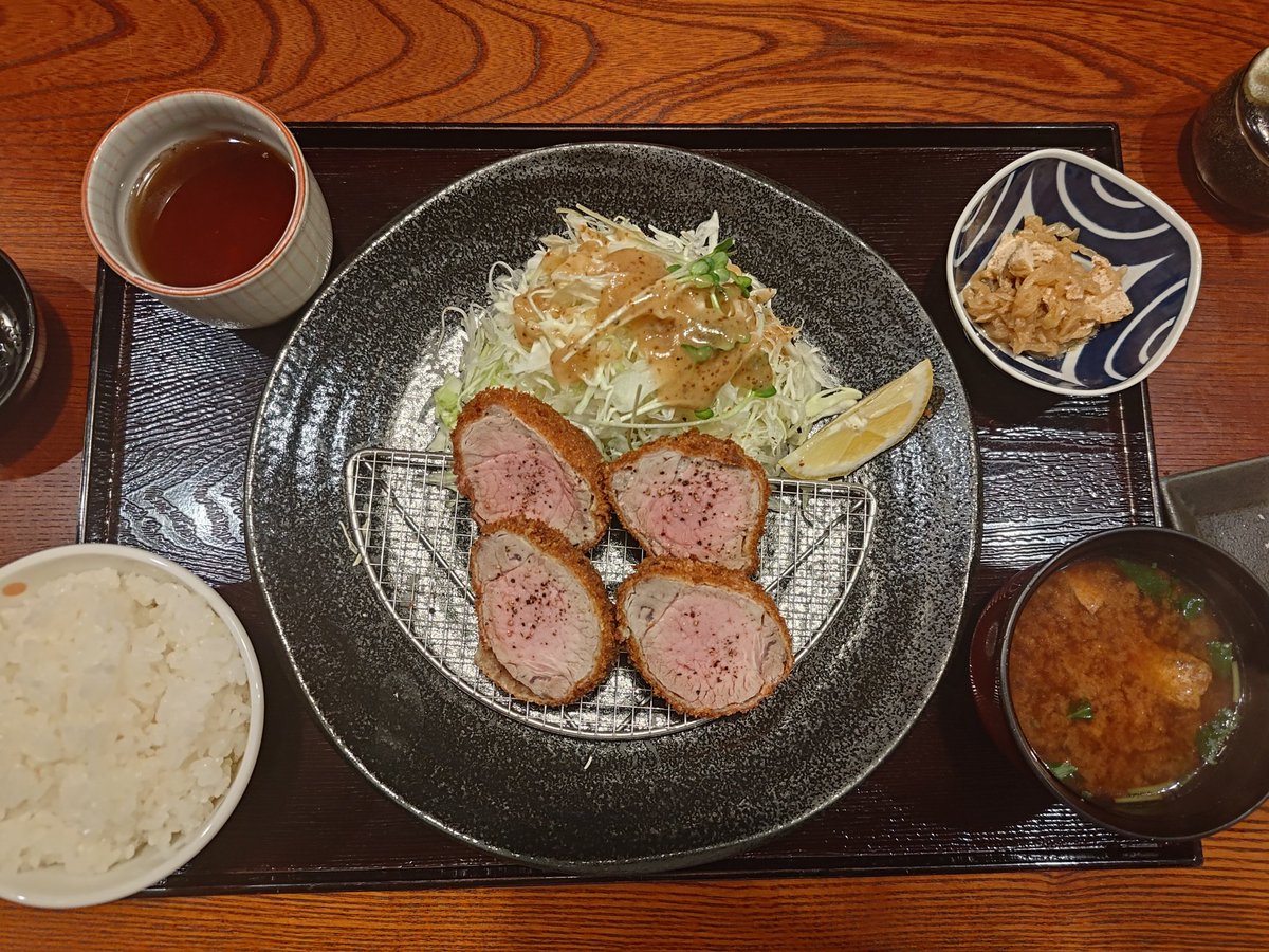 teketeke5's tweet photo. 久々にかつ坊
今回は黒豚ヒレカツ定食
#とんかつ https://t.co/GF69VkQSbr