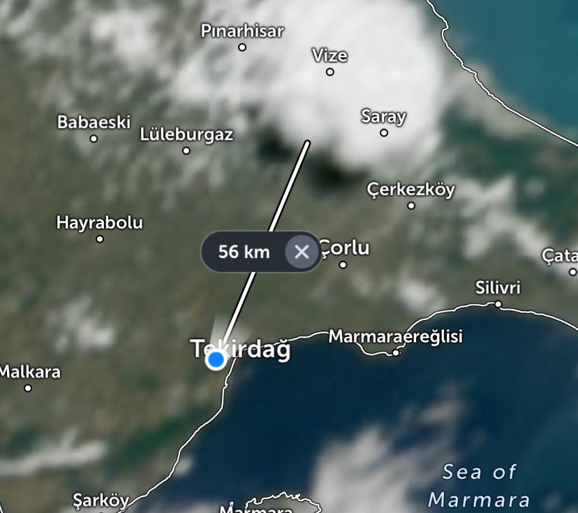 PeeGeePee_'s tweet photo. @hawaeather Tekirdağ’dan gözüküyor mu bilmiyorum ama yine de Vize tarafına bakıp bulutları çekiyim dedim https://t.co/T4EPJj65Hp