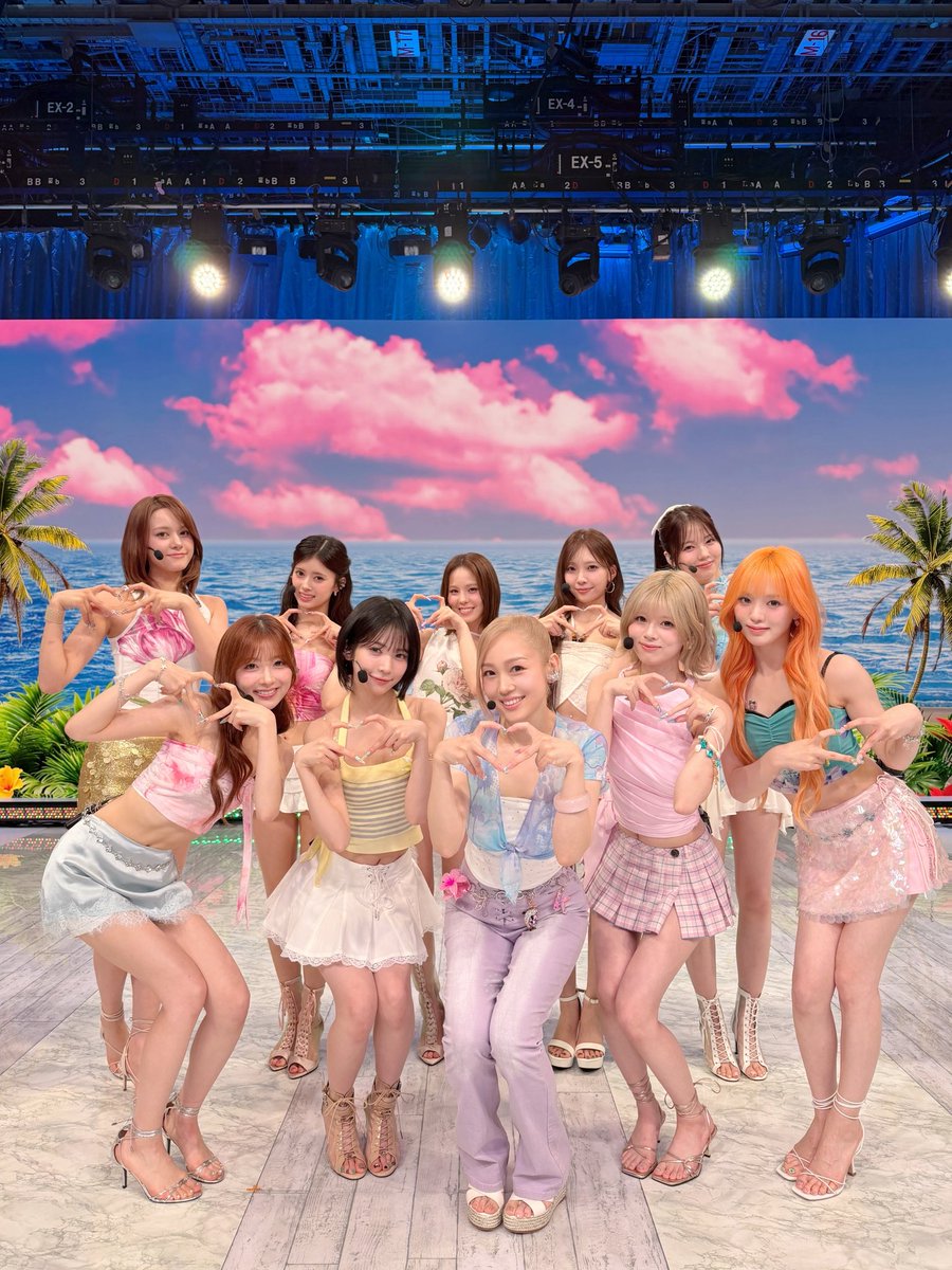 西野カナ tweet media