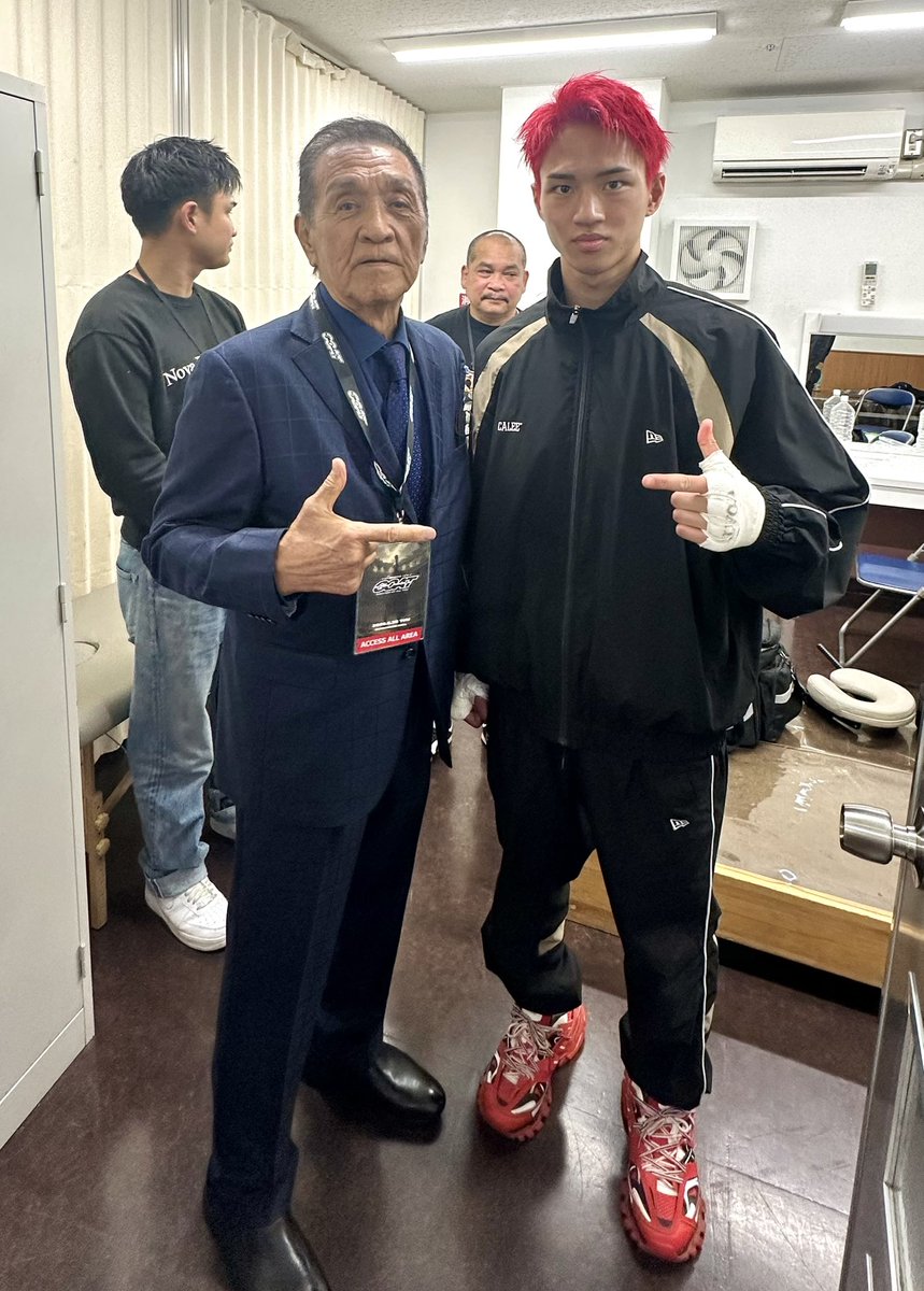 sbmoriya's tweet photo. 笠原友希
出撃準備完了👉

#shootboxing #シュートボクシング #kickfesgoat #muaythai #キックボクシング https://t.co/pDFqZ0BBYR