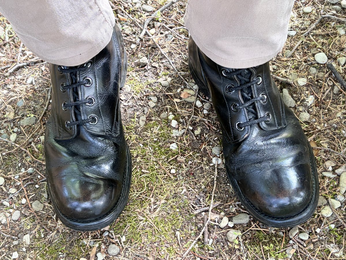 BootsSneakers's tweet photo. Combat boots and their soles 

Ready to ruin you https://t.co/lujiGNVq8i